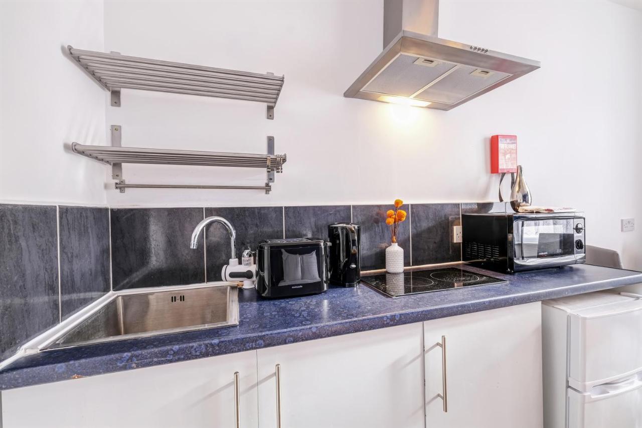 Harrow on the Hill Fernbank Rooms Sudbury Hill, Harrow, Self-Contained Studios With En-Suite المظهر الخارجي الصورة