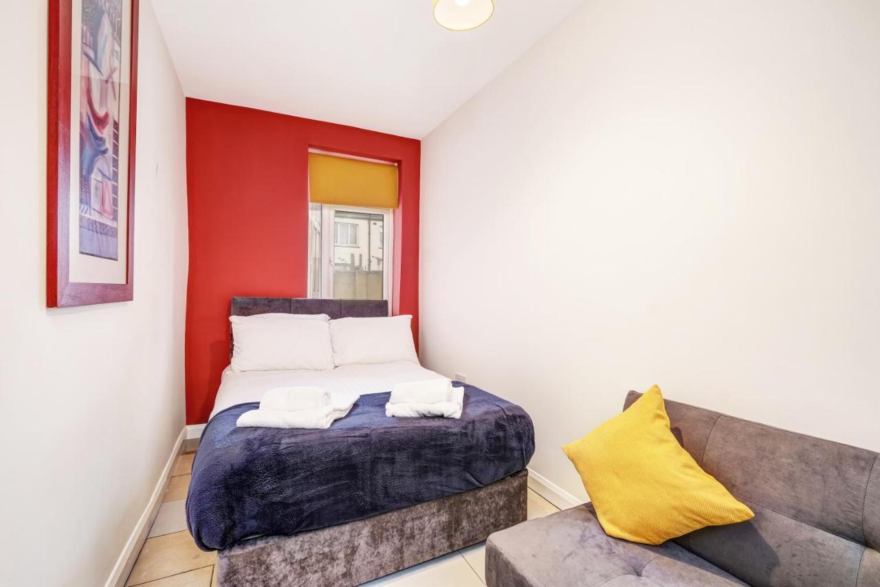 Harrow on the Hill Fernbank Rooms Sudbury Hill, Harrow, Self-Contained Studios With En-Suite المظهر الخارجي الصورة